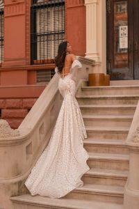 Brautkleider von Berta Bridal