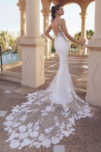 Brautkleider von Blue by Enzoani