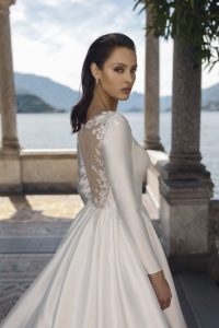 Brautkleider von Dominiss