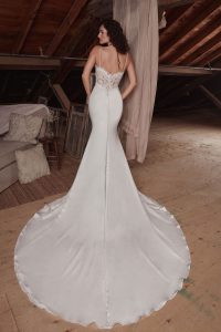 Brautkleider von La Perle