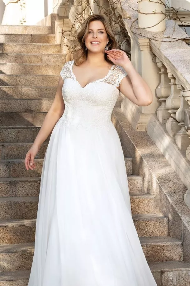 Lovely Curvy Brautkleider Lovely Curvy