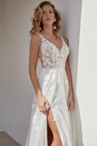 Brautmode & Brautkleider von NEW Arrival – 2025 Adore
