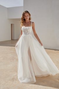 Brautmode & Brautkleider von NEW Arrival – 2025 Adore