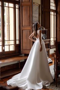Brautkleider von Tina Valerdi